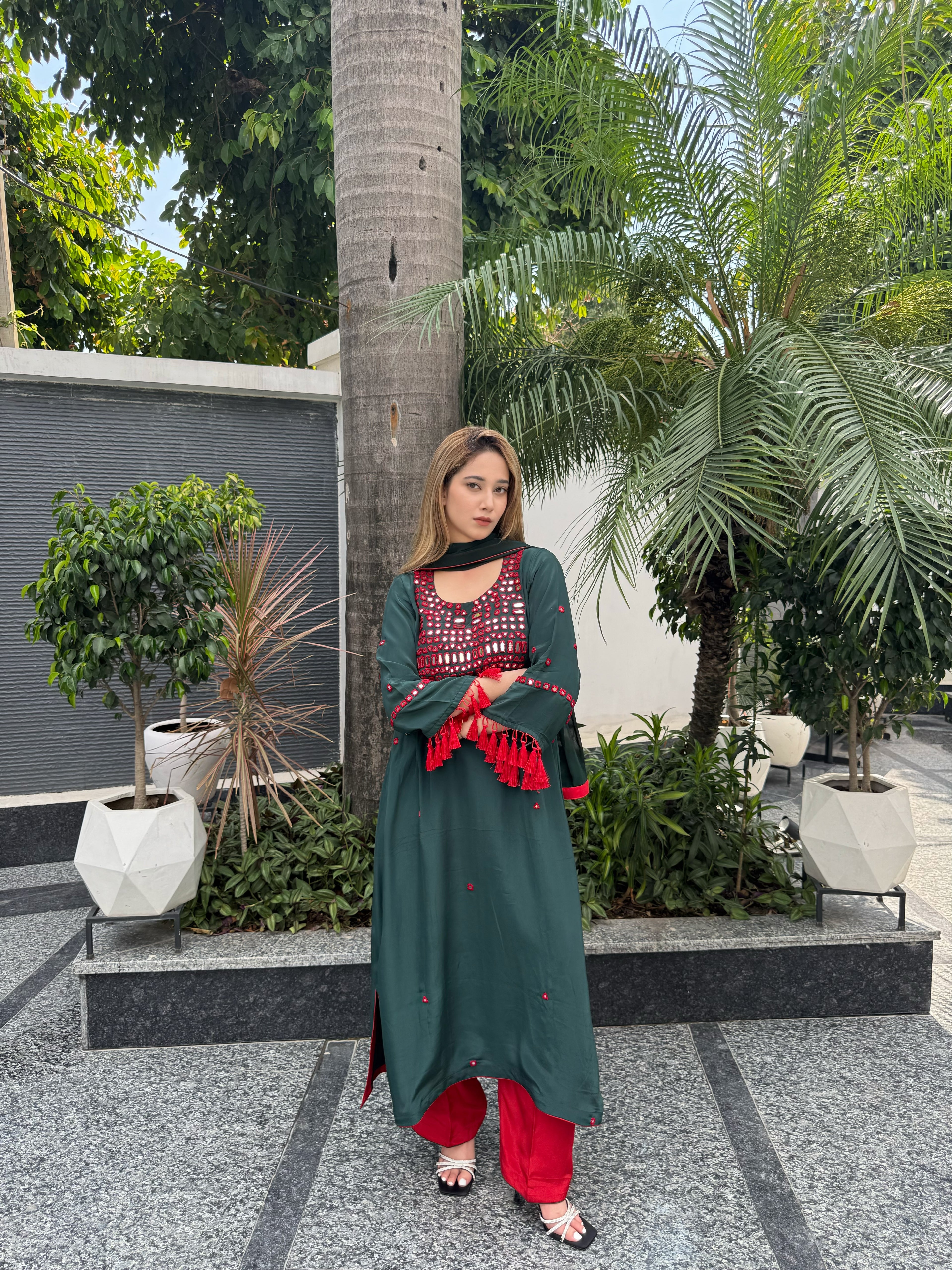 Sheesha Noor Kaftan